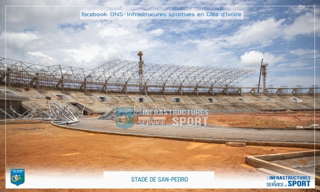 CAN 2023 : La pose de la toiture du stade de San Pedro a débuté