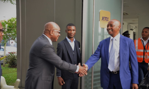 CAN 2023 : Les images de l’arrivée du Président de la CAF pour le tirage au sort