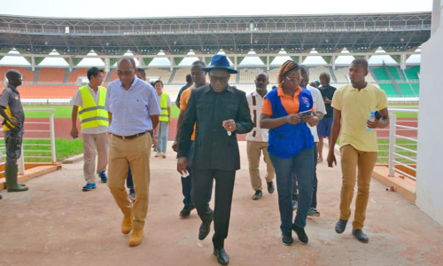 CAN 2023 : stade Laurent Pokou, cité CAN, terrains d’entrainement, … les images de la visite du Ministre des Sports à San Pedro
