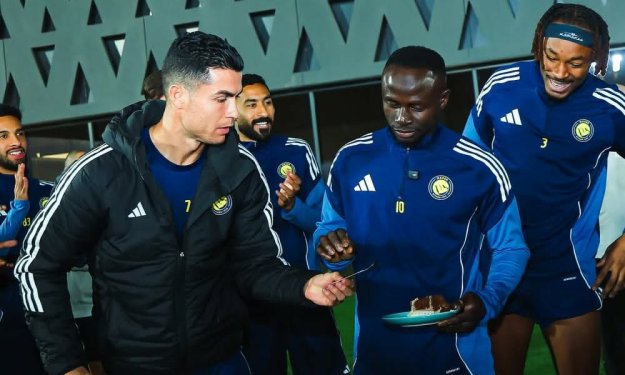 CAN 2025 : Sadio Mané célébré par ses coéquipiers d'Al-Nassr
