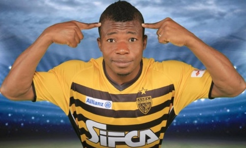 Ce qu’il a fait de son 1er salaire, son admiration pour Gradel, ses ambitions pour l’ASEC, … Agbégniadan à cœur ouvert