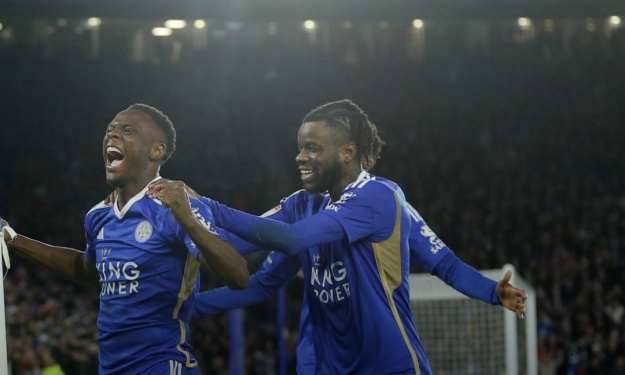 Championship : Leicester promu en Premier League