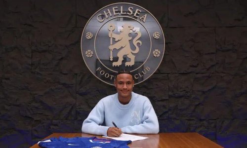 Chelsea : le fils d’Eboué Emmanuel signe son premier contrat professionnel