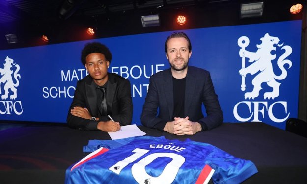 Chelsea : le fils d'Emmanuel Eboué passe un cap