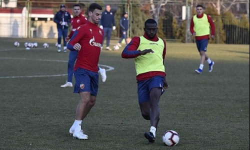 Cinq coéquipiers de Sékou Sanogo testés positifs à la Covid-19