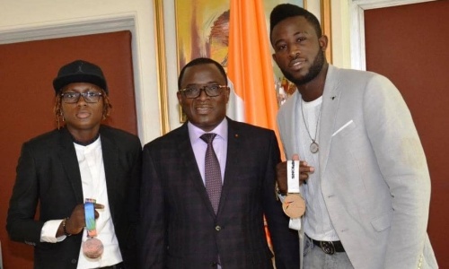 CISSE Cheick Sallah & GBAGBI Ruth ont présenté leurs médailles au Ministre DANHO Paulin