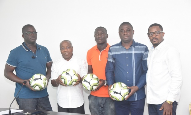 Don de la Fédération Ivoirienne de Football (FIF) aux clubs de Ligue 1