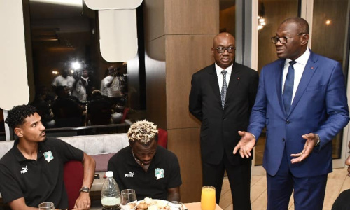 ‘‘CIV-Seychelles’’ : Le Ministre Délégué en charge des Sports galvanise les Eléphants