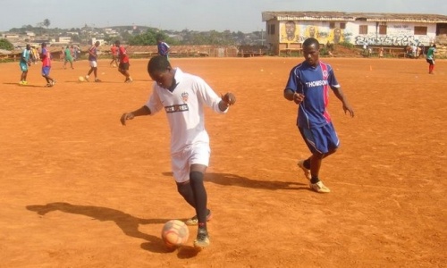 CIV : Une structure promet l'eldorado aux jeunes footballeurs, la FIF met en garde!