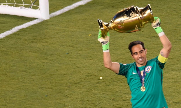 Claudio Bravo annonce la fin de sa carrière