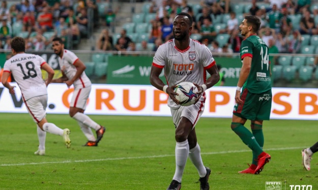 Conférence League : Le FC Ararat prend la porte malgré le doublé de Koné Mory et un but de Silué Yacouba