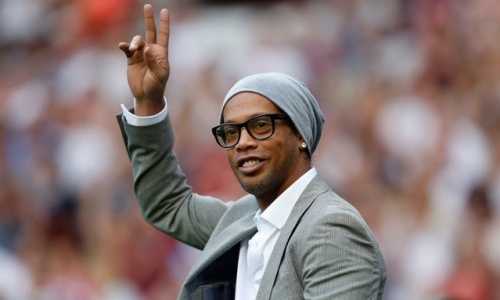 Coopération Ivoiro-brésilienne : Ronaldinho bientôt en Côte d’Ivoire