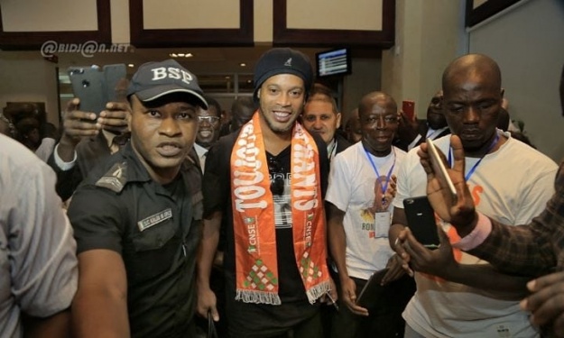Coopération Ivoiro-Brésilienne : Ronaldinho est à Abidjan