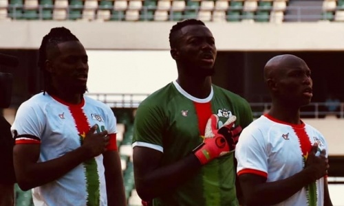 Copa Barry apporte son soutien au Burkina et à son jeune frère Hervé Koffi