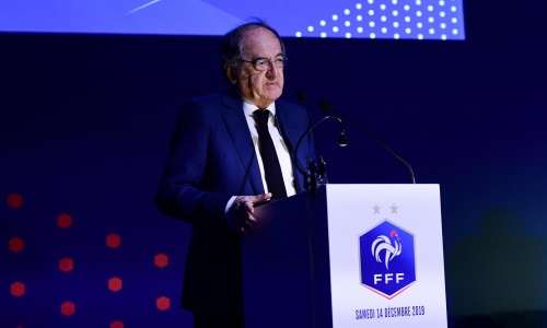 Coronavirus : la FFF annonce la suspension de toutes ses compétitions