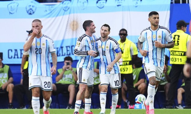 Coupe du monde : l’Argentine renverse l’Egypte au bout du suspense et file en quarts