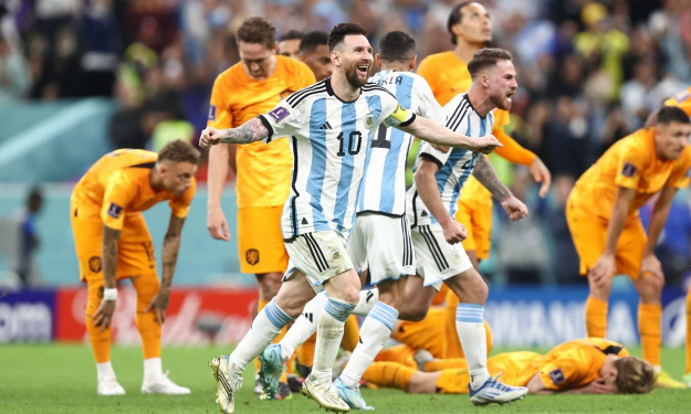 Coupe du monde : Messi guide l'Albiceleste vers les demies et rejoint Batistuta