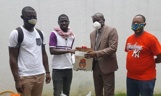 COVID-19 : La Fédération Ivoirienne de Basketball aux côtés des étudiants de l'AUC