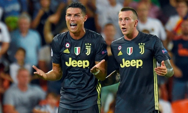 Cristiano Ronaldo voit rouge pour sa première avec le Juve en C1