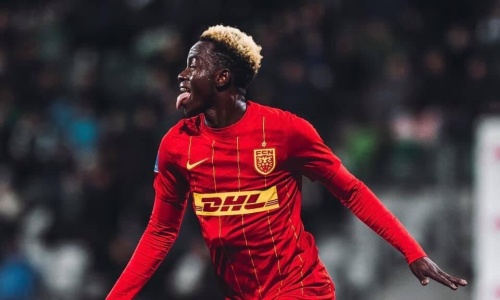 Danemark : 5è réalisation en championnat pour Simon Adingra