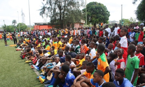 De nombreux jeunes joueurs ont répondu à l’appel de la FIF pour l'opération de détection