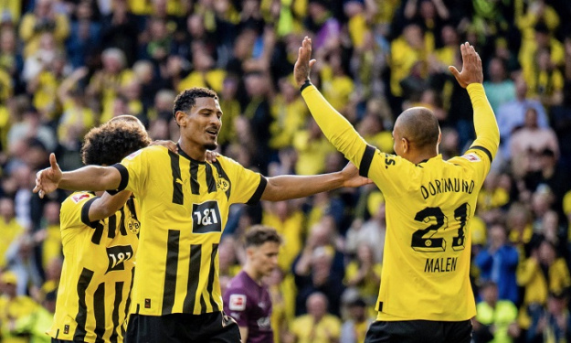 Dortmund : Sébastien Haller s’offre un doublé dont une Madjer contre Mönchengladbach
