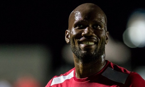 Drogba à la retraite ? L’ivoirien s’est offert un somptueux coup-franc ce vendredi