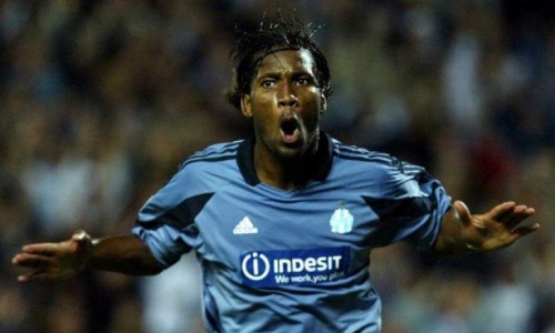 Drogba en pointe du XI Africain de l'Histoire de l'OM