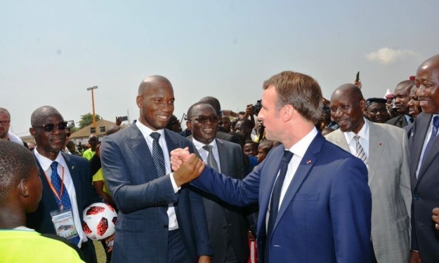 Drogba et Macron main dans la main pour l’inauguration de l’Agora de Koumassi (images)