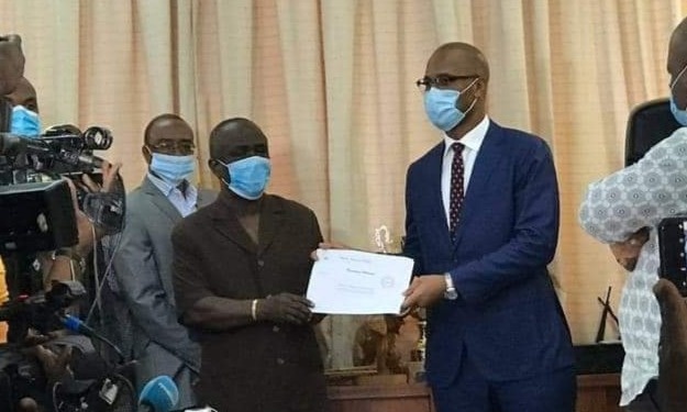 Drogba remet officiellement sa candidature à la Commission Électorale Indépendante