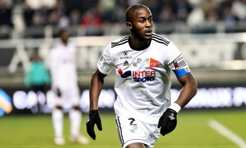 Eléphants : Prince-Désir Gouano (Amiens) supervisé par Kamara Ibrahim