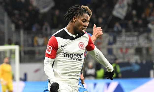 Elye Wahi se rapproche des Eléphants