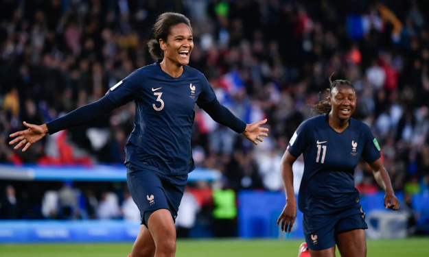 Equipe de France : Wendie Renard, Kadidiatou Diani et Marie-Antoinette Katoto claquent la porte