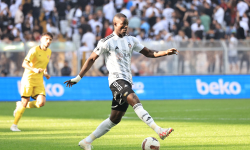 Besiktas : Eric Bailly présente ses excuses après un accrochage avec l’un de ses coéquipiers