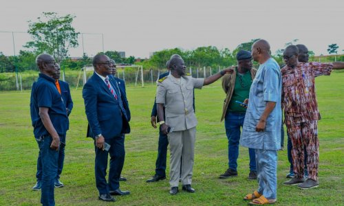 ‘‘ES Agboville-Africa’’ : le stade Cotivo visité par une importante délégation de la FIF