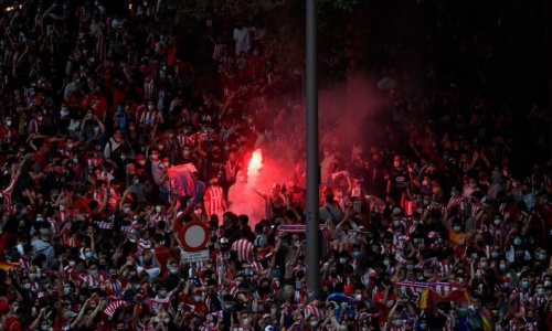 Espagne : Un adolescent perd la vie lors des célébrations du titre de l’Atlético