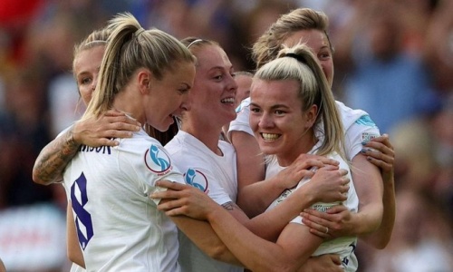 Euro Féminin : l’Angleterre colle une véritable fessée à la Norvège et valide son billet pour les quarts
