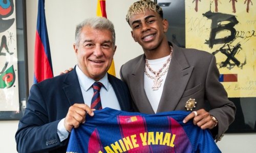 FC Barcelone : Lamine Yamal prolonge l'aventure et hérite d'un numéro emblématique