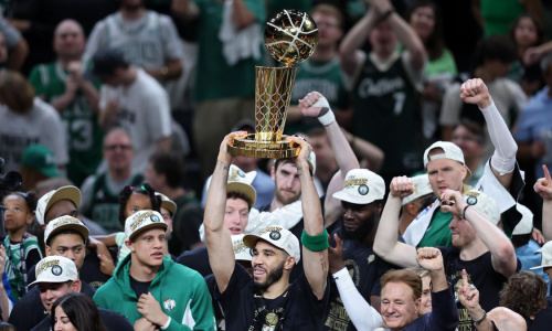 Finales NBA : les Celtics remportent le match 5 face aux Mavericks et décrochent leur 18è titre