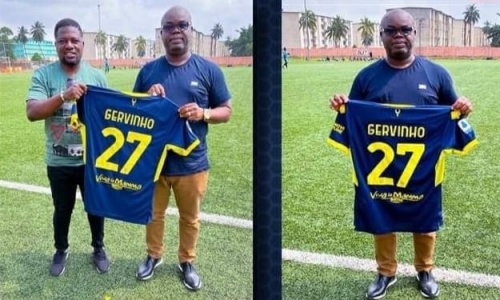 Gervinho offre un cadeau au président du SOL FC d'Abobo