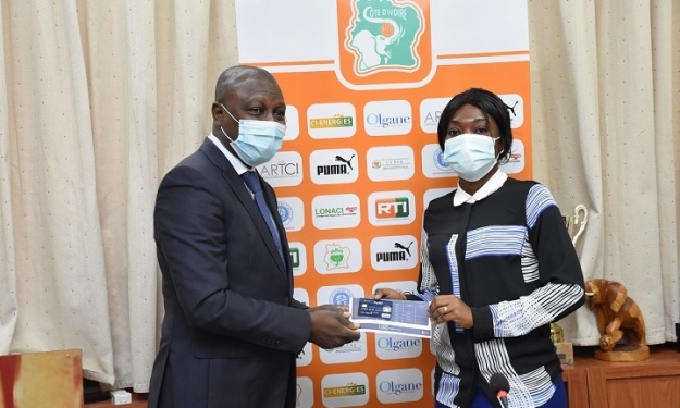 Gestion des Compétitions : La FIF Intègre l’utilisation des Cartes de Crédit