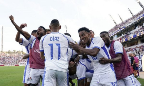 Gold Cup (1/2 finales) : le Panama élimine les Etats-Unis, le Mexique écrase la Jamaïque