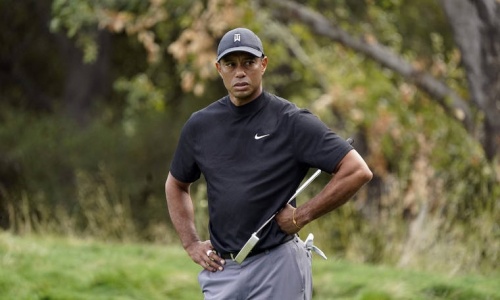 Golf : Tiger Woods échappe à la mort après un accident de la route