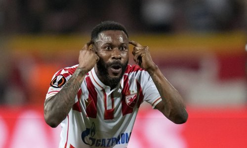 Guélor Kanga signe en Turquie