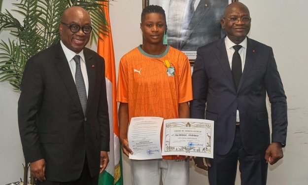 Habibou Ouédraogo distinguée Chevalier dans l’Ordre du Mérite Sportif Ivoirien