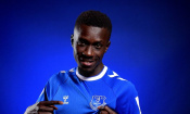Idrissa Gueye signe son retour en Premier League