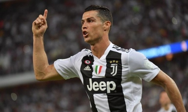 Italie : Cristiano Ronaldo offre la Supercoupe à la Juve face au Milan; Kessié a vu du rouge