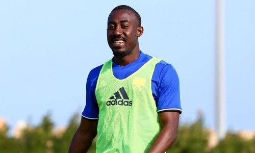 ‘‘Je suis du style Yaya Touré’’ : Aka Serge Arnaud frappe à la porte de la sélection