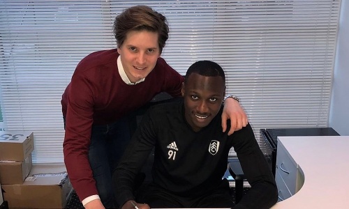 Jean-Pierre Tiéhi (Fils de Joël Tiéhi) passe Pro à Fulham