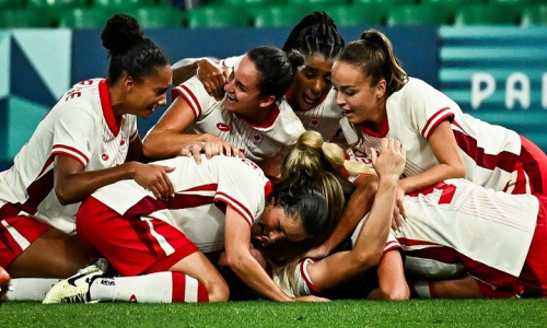 JO 2024 (football) : le Canada prend le meilleur sur la France, la Zambie et le Nigeria s’inclinent, les Etats-Unis humilient l’Allemagne
